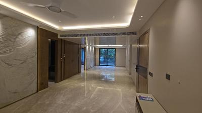 Living Room Image of 3200 Sq.ft 4 BHK Builder Floor for sale in Greenwood City Floors, Sector 45 Gurgaon for Rs. 56000000
