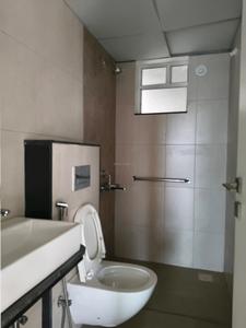 Common Bathroom Image of 840 Sq.ft 2 BHK Apartment / Flat for rent in Godrej Hillside 1, Mahalunge Pune for Rs. 26000