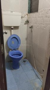 Bathroom Image of 425 Sq.ft 1 BHK Apartment / Flat for rent in Saptarshi CHS, Malad West Mumbai for Rs. 31500