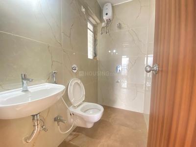 Bathroom Image of 615 Sq.ft 1 BHK Apartment / Flat for sale in Raunak Bliss, Kasarvadavali Thane for Rs. 6499999