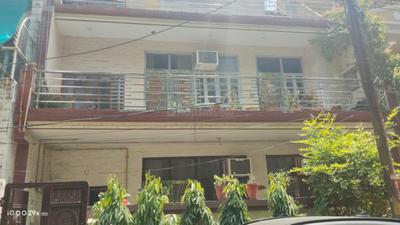 Image of 4500 Sq.ft 7 BHK Independent House for sale in Sector 33, Noida for Rs. 60000000