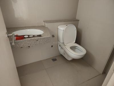 Image of 1300 Sq.ft 3 BHK Apartment / Flat for sale in Emaar Gurgaon Greens, Sector 102, Gurgaon for Rs. 18500000