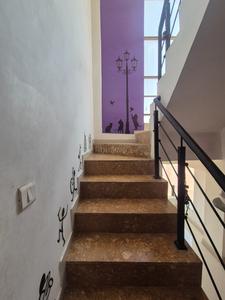 Image of 1800 Sq.ft 3 BHK Apartment / Flat for rent in Sunpharma Road, Vadodara for Rs. 17000