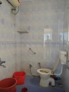 Bathroom Image of 830 Sq.ft 2 BHK Apartment / Flat for rent in Dhanlaxmi Apartments, Kothrud Pune for Rs. 42000
