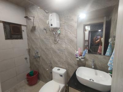 Bathroom Image of 420 Sq.ft 1 BHK Apartment / Flat for sale in Royal Palms Golden Isle, Goregaon East Mumbai for Rs. 4965000