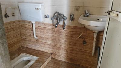 Bathroom Image of 280 Sq.ft 1 RK Apartment / Flat for sale in Seven Eleven Apna Ghar Phase II NX, Mira Road East Mira Bhayandar for Rs. 3500000