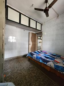 Bedroom Image of 450 Sq.ft 1 BHK Apartment / Flat for rent in Kandivali East Mumbai for Rs. 26000