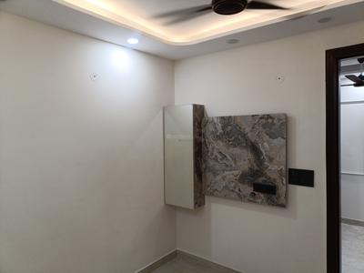 Bedroom Image of 540 Sq.ft 2 BHK Builder Floor for sale in Laxmi Nagar New Delhi for Rs. 5500000