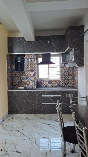 GREEN LEAF Main Image 1