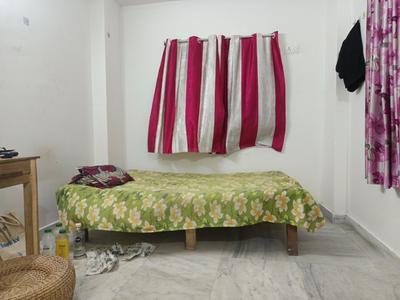 Bedroom Image of 260 Sq.ft 1 RK Apartment / Flat for rent in Salt Lake City Kolkata for Rs. 8000