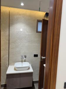 Bathroom Image of 960 Sq.ft 3 BHK Builder Floor for sale in Pitampura New Delhi for Rs. 18000000