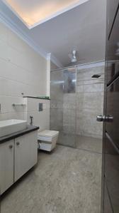 Bathroom Image of 1350 Sq.ft 4 BHK Duplex for sale in Paschim Vihar New Delhi for Rs. 50000000