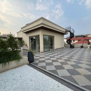Image of 18000 Sq.ft 9 BHK Villa for sale in Palam Vihar, Gurgaon for Rs. 600000000