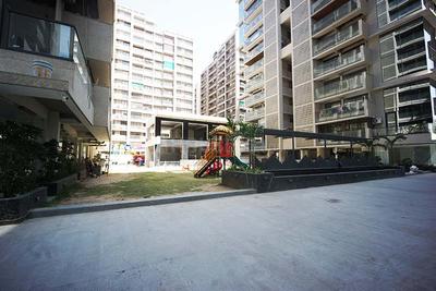 Image of 2304 Sq.ft 3 BHK Apartment / Flat for sale in Vaishno Devi Circle, Ahmedabad for Rs. 13500000
