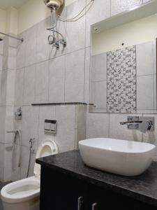 Bathroom Image of 3240 Sq.ft 4 BHK Builder Floor for rent in Sector 41 Gurgaon for Rs. 95000