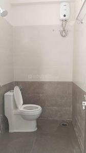Bathroom Image of 650 Sq.ft 1 RK Apartment / Flat for rent in Madhapur Hyderabad for Rs. 23000