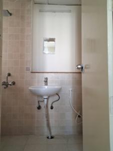 Bedroom One Image of 950 Sq.ft 2 BHK Apartment / Flat for sale in Jaypee Kosmos, Sector 134 Noida for Rs. 7800000
