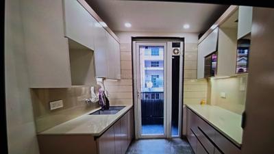 Kitchen Image of 1350 Sq.ft 3 BHK Builder Floor for sale in Ashok Vihar New Delhi for Rs. 35000000