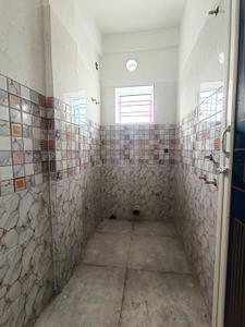 Bathroom Image of 700 Sq.ft 2 BHK Apartment / Flat for sale in Behala Kolkata for Rs. 2500000