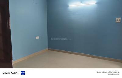 Bedroom Image of 1050 Sq.ft 2 BHK Apartment / Flat for rent in Sholinganallur Chennai for Rs. 30000