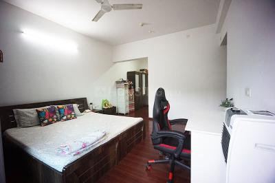 Bedroom Image of 1550 Sq.ft 3 BHK Apartment / Flat for sale in Hadapsar Pune for Rs. 32000000