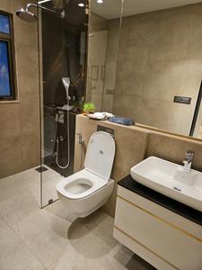 Common Bathroom Image of 2000 Sq.ft 5 BHK Apartment / Flat for sale in Happy Jade Crest, Matunga East Mumbai for Rs. 110000000
