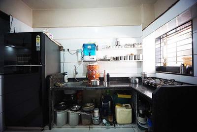 Kitchen Image of 855 Sq.ft 2 BHK Apartment / Flat for sale in Thakkarbapa Nagar Ahmedabad for Rs. 2990000