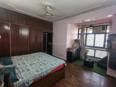 Bedroom Image of 1600 Sq.ft 3 BHK Apartment / Flat for rent in Kesar Garden Apartment, Sector 48 Noida for Rs. 35000