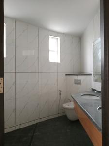 Bathroom Image of 3028 Sq.ft 4 BHK Apartment / Flat for sale in Dasnac Burj, Sector 75 Noida for Rs. 50000000