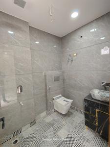 Bathroom Image of 780 Sq.ft 1 BHK Builder Floor for sale in Shalimar Bagh New Delhi for Rs. 12100000