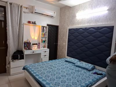 Bedroom Image of 1450 Sq.ft 3 BHK Apartment / Flat for sale in Dhakoli Zirakpur for Rs. 5650000