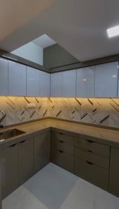 Kitchen Image of 750 Sq.ft 2 BHK Apartment / Flat for sale in Khan Tower, Jogeshwari West Mumbai for Rs. 16800000