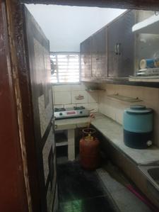 Kitchen Image of 450 Sq.ft 1 RK Builder Floor for rent in Malka Ganj New Delhi for Rs. 14000