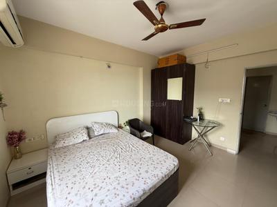 Bedroom Image of 1200 Sq.ft 3 BHK Apartment / Flat for rent in Aaryan Euphoria, Chanakyapuri Ahmedabad for Rs. 29000