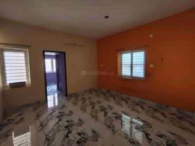 Living Room Image of 1600 Sq.ft 3 BHK Builder Floor for rent in Pazhavanthangal Chennai for Rs. 28000