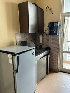 Kitchen Image of 1600 Sq.ft 3 BHK Apartment / Flat for rent in Grand Omaxe, Sector 93B Noida for Rs. 43900