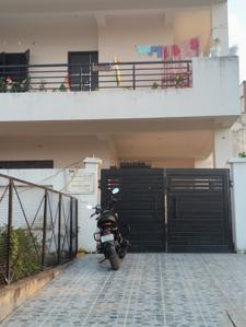 Image of 4000 Sq.ft 3 BHK Builder Floor for rent in Vrindavan Yojana, Lucknow for Rs. 25000