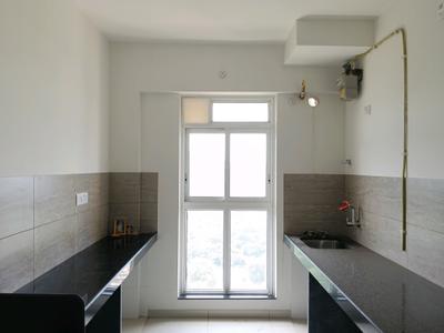Kitchen Image of 750 Sq.ft 2 BHK Apartment / Flat for rent in Godrej Emerald, Thane West Thane for Rs. 35689