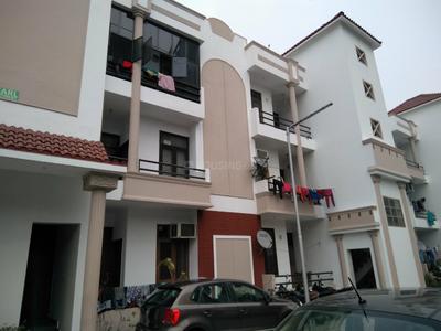 Image of 990 Sq.ft 2 BHK Apartment / Flat for sale in Pearl Apartments, Vaishali, Ghaziabad for Rs. 11000000
