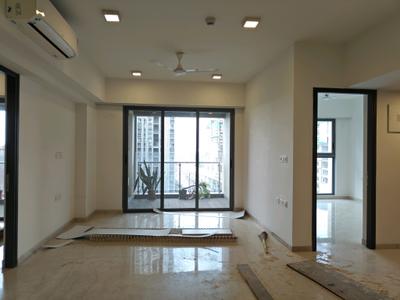 Living Room Image of 955 Sq.ft 3 BHK Apartment / Flat for sale in Lodha Aura, Sion Mumbai for Rs. 39100000