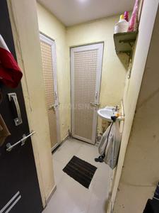 Bathroom Image of 350 Sq.ft 1 RK Apartment / Flat for sale in Palanpur Jakatnaka Surat for Rs. 951000