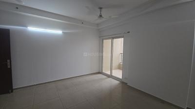 Living Room Image of 1995 Sq.ft 3.5 BHK Apartment / Flat for sale in Gulshan Ikebana, Sector 143 Noida for Rs. 32000000