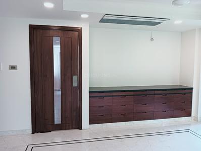 Bedroom Image of 5200 Sq.ft 4 BHK Builder Floor for sale in Gulmohar Park New Delhi for Rs. 220000000