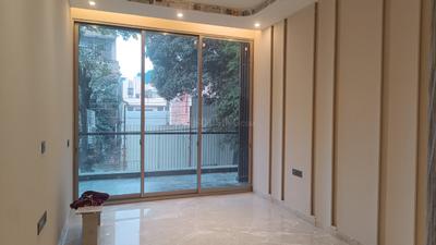 Bedroom Image of 1800 Sq.ft 3 BHK Builder Floor for sale in Safdarjung Enclave New Delhi for Rs. 75000000