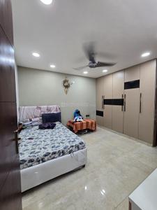 Bedroom Image of 1600 Sq.ft 3 BHK Builder Floor for sale in Laxmi Nagar New Delhi for Rs. 16000000
