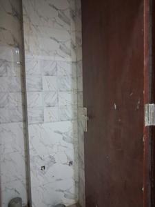 Common Bathroom Image of 530 Sq.ft 1 BHK Apartment / Flat for rent in JMD A1 Height, Sector 74 Noida for Rs. 22100