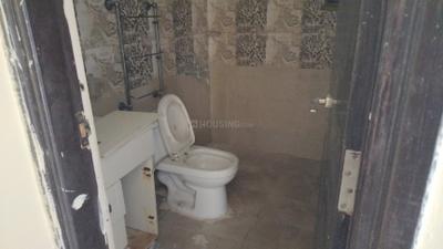 Image of 1300 Sq.ft 3 BHK Apartment / Flat for rent in SKB Gold Coast 24, Chipiyana Buzurg, Ghaziabad for Rs. 23000
