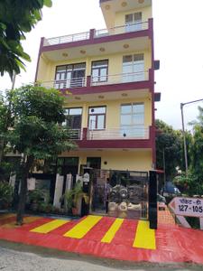 Image of 969 Sq.ft 1 BHK Independent House for rent in Omicron II, Greater Noida for Rs. 11000