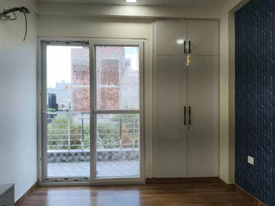 Bedroom Image of 1450 Sq.ft 4 BHK Apartment / Flat for sale in Chipiyana Buzurg Ghaziabad for Rs. 8100050