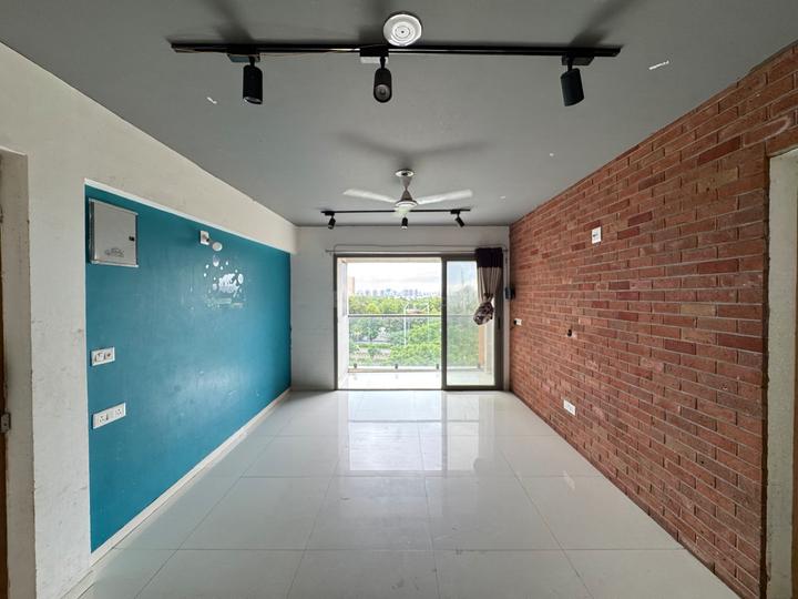 Palm Glory 3 Main Image 1